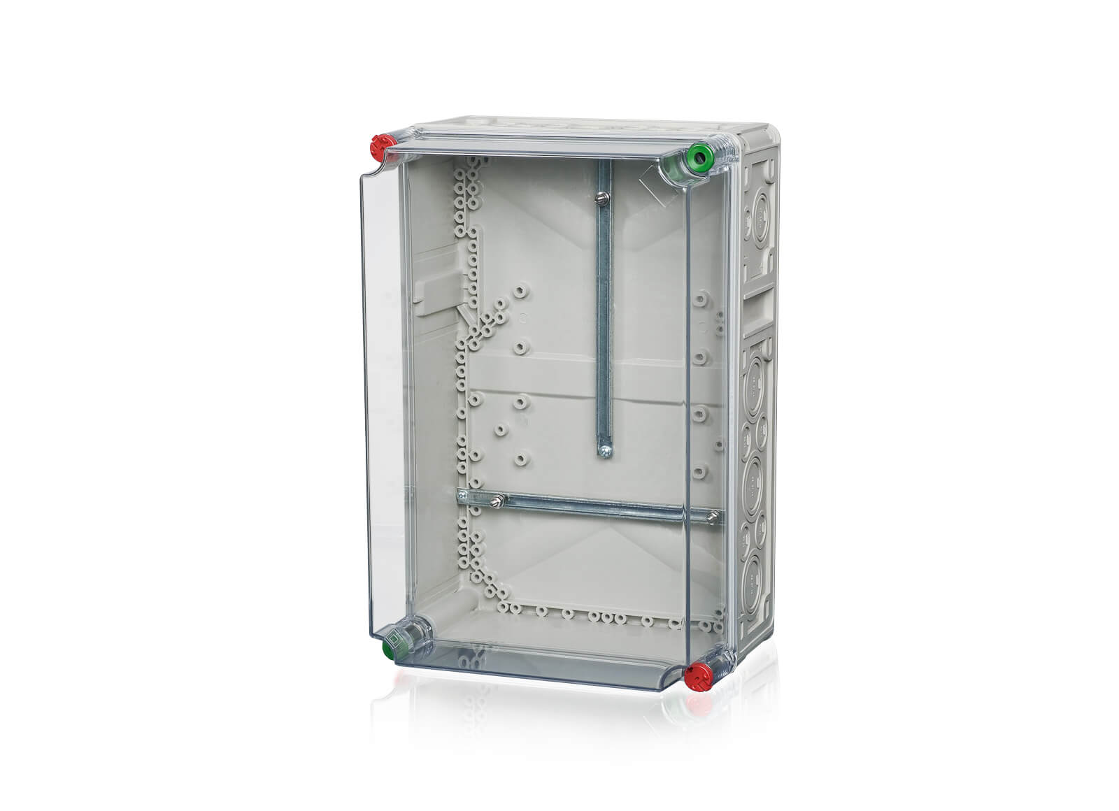 Ein aus Polycarbonat gefertigtes Zählergehäuse mit inegriertem Werkzeugverschluss, hinter einem transparenten Hintergrund.